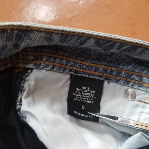 LONDONJEAN VS Uplift Light Wash Stretch Jean - Picture 4 of 12